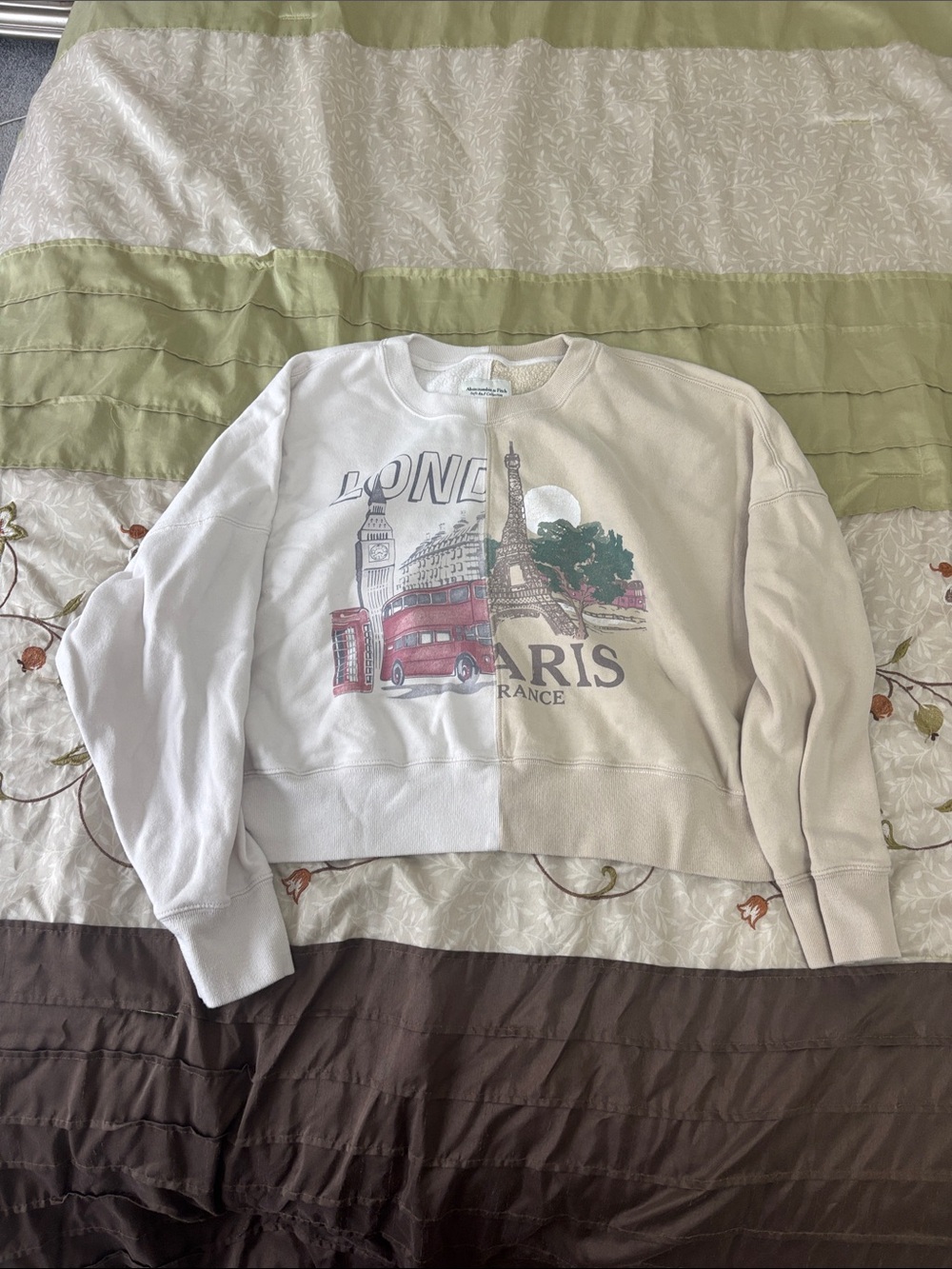Abercrombie & Fitch White Cropped London & Paris Crewneck Sweatshirt